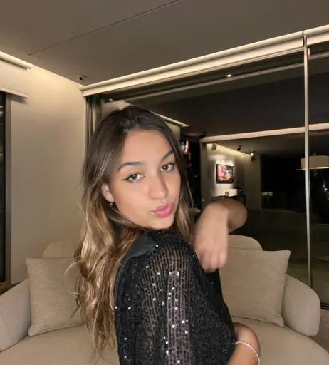 Image 4230799 from Mikaela Lafuente / Mika Lafuente