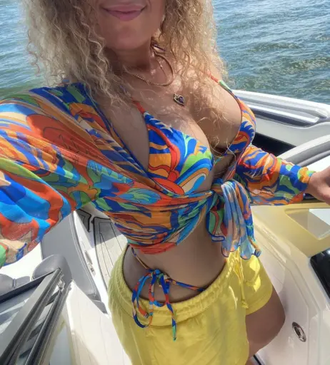 Image 4225581 from JustYeliz