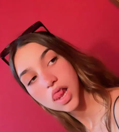 Image 4224453 from Mikaela Lafuente / Mika Lafuente