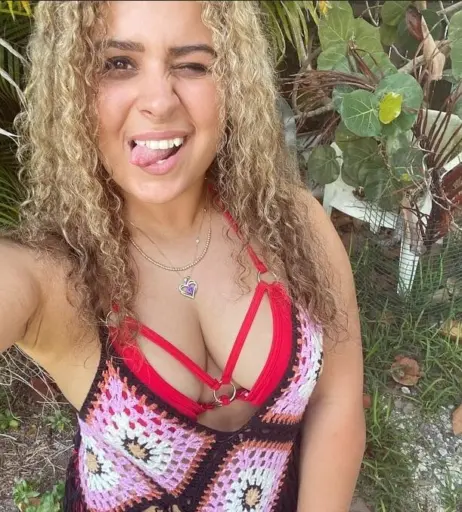 Image 4222555 from JustYeliz