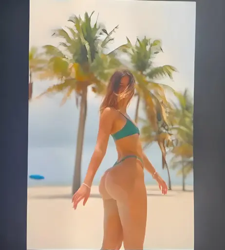 Image 4228761 from Mikaela Lafuente / Mika Lafuente