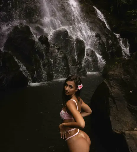 Image 4211823 from Mikaela Lafuente