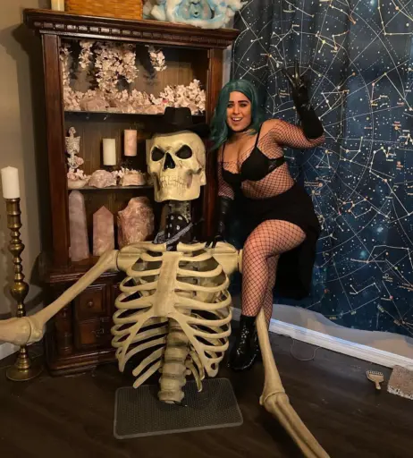 Image 4219381 from JustYeliz