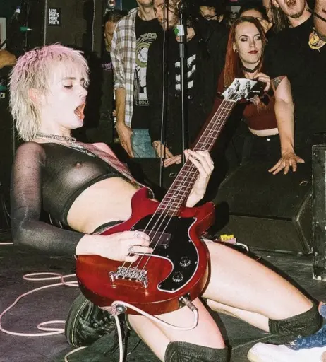 Image 4394551 from Women of Metal