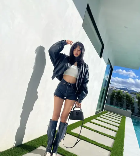Image 4394358 from Lisa | BLΛƆKPIИK (Blackpink)