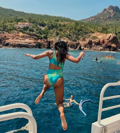 Image 4392586 from Sports tv hosts/reporters