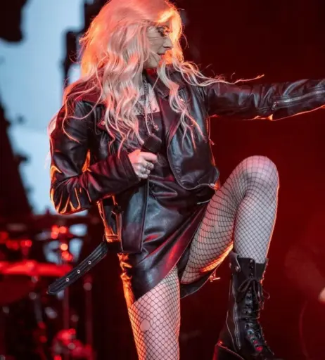 Image 4390863 from Women of Metal