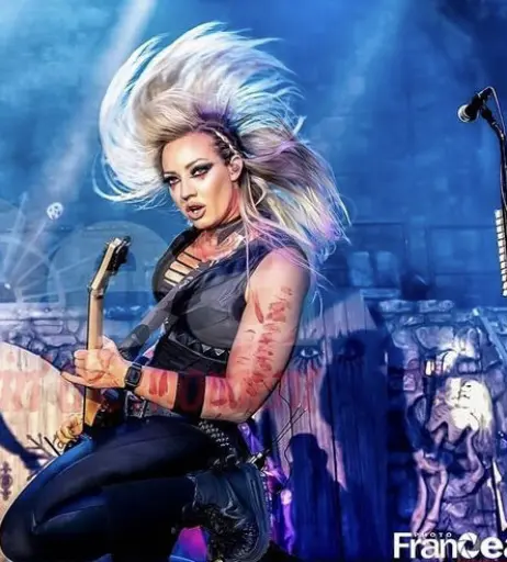 Image 4390952 from Women of Metal