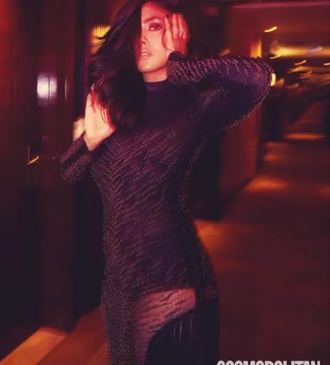 Image 4399465 from Mrunal Thakur