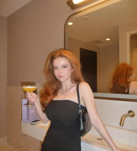 Image 4399361 from Francesca Capaldi (18)