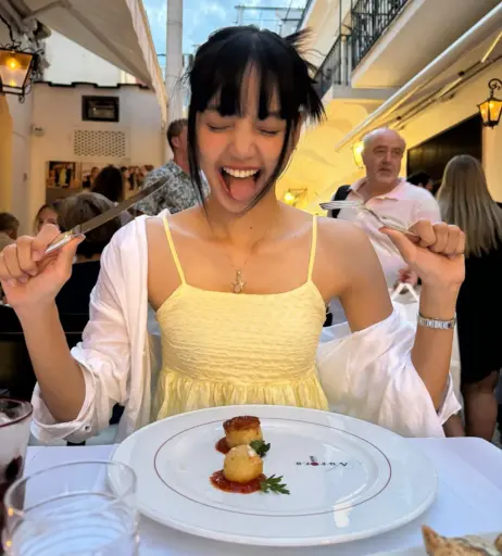 Image 4398660 from Lisa | BLΛƆKPIИK (Blackpink)