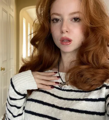 Image 4398239 from Francesca Capaldi (18)