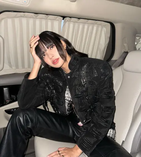 Image 4398938 from Lisa | BLΛƆKPIИK (Blackpink)