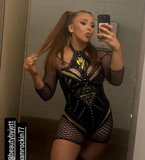 Image 4385655 from Isla Dawn