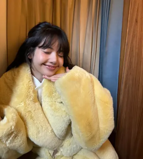 Image 4386153 from Lisa | BLΛƆKPIИK (Blackpink)