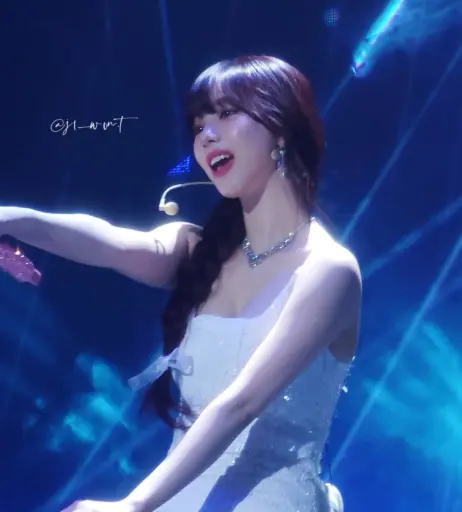 Image 4386089 from Karina (æspa / aespa)