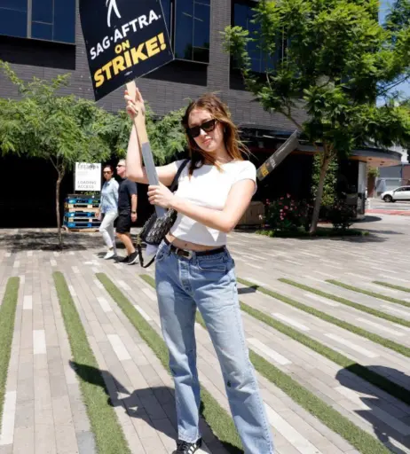 Image 4387467 from Alycia Debnam Carey
