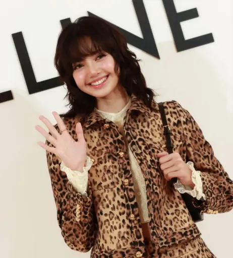 Image 4384576 from Lisa | BLΛƆKPIИK (Blackpink)