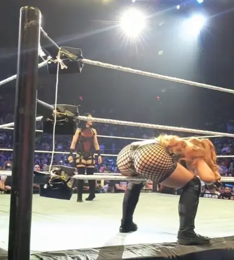 Image 4384678 from Isla Dawn