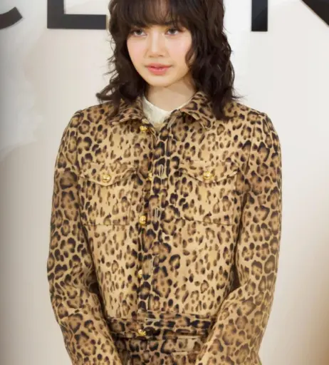 Image 4384281 from Lisa | BLΛƆKPIИK (Blackpink)