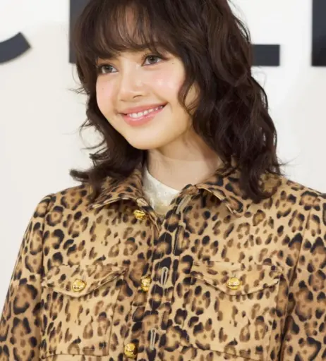 Image 4384271 from Lisa | BLΛƆKPIИK (Blackpink)