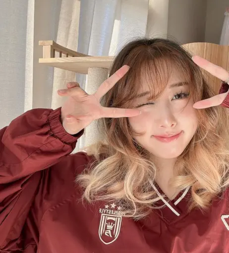 Image 4381805 from Starsmitten / Celine