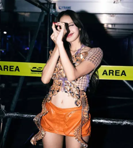 Image 4381530 from Lisa | BLΛƆKPIИK (Blackpink)