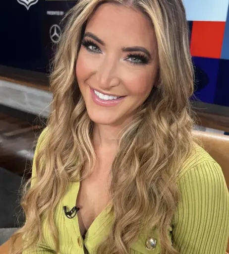 Image 4381667 from Sports tv hosts/reporters