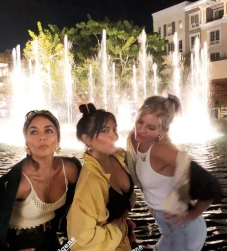 Image 4382633 from Stella Hudgens (Vanessa's Sister)