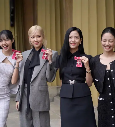 Image 4383929 from Lisa | BLΛƆKPIИK (Blackpink)