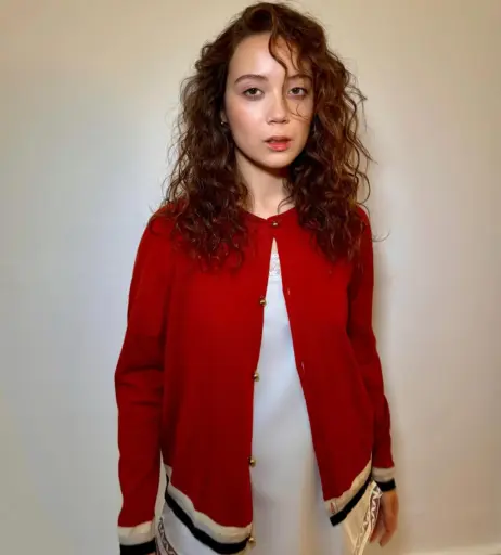 Image 4380837 from Laufey lin