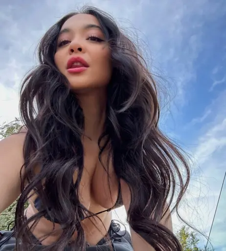 Image 4380768 from Stella Hudgens (Vanessa's Sister)