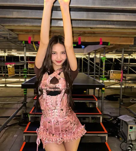 Image 4380118 from Lisa | BLΛƆKPIИK (Blackpink)