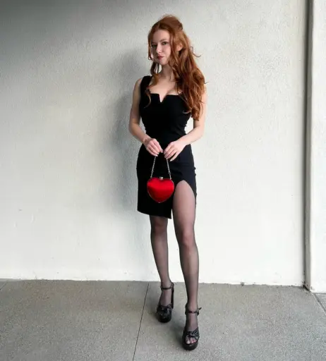 Image 4389125 from Francesca Capaldi (18)