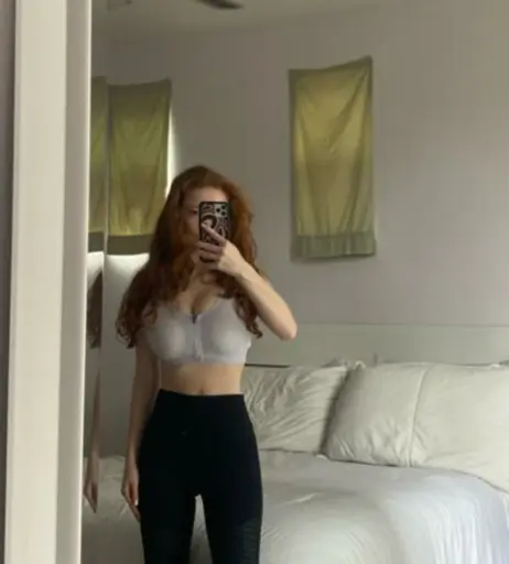 Image 4388112 from Francesca Capaldi (18)