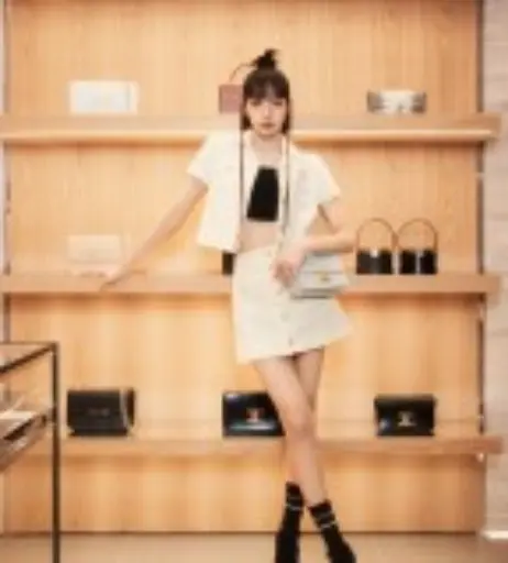 Image 4374108 from Lisa | BLΛƆKPIИK (Blackpink)