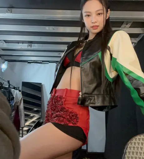 Image 4374350 from Jennie | BLΛƆKPIИK (Blackpink)