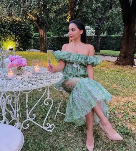 Image 4371237 from Stella Hudgens (Vanessa's Sister)