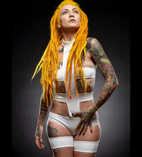 Image 4364547 from Women of Metal