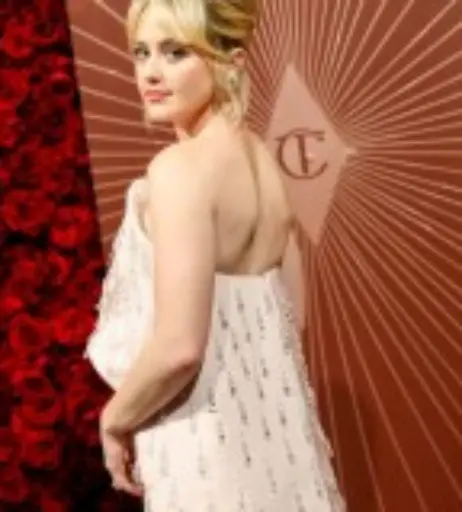 Image 4364982 from Kathryn Newton