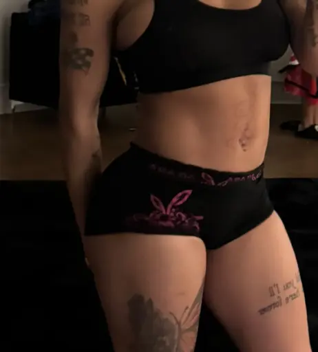 Image 4360439 from glorilla