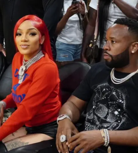 Image 4360037 from glorilla