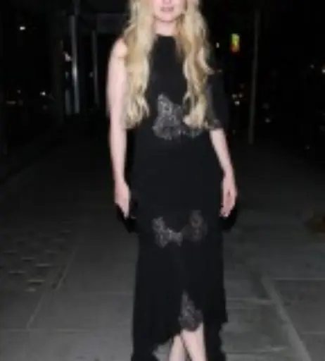 Image 4369315 from Kathryn Newton