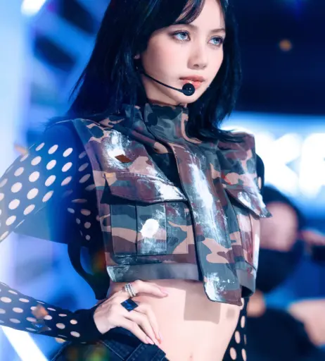 Image 4368560 from Lisa | BLΛƆKPIИK (Blackpink)