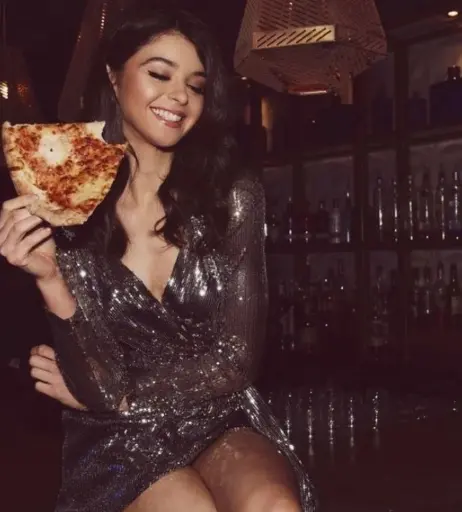 Image 4359378 from Chloe Lockley