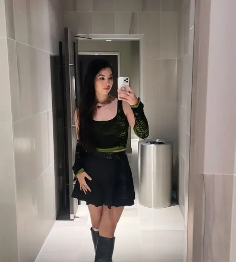 Image 4359335 from CarolineKwan