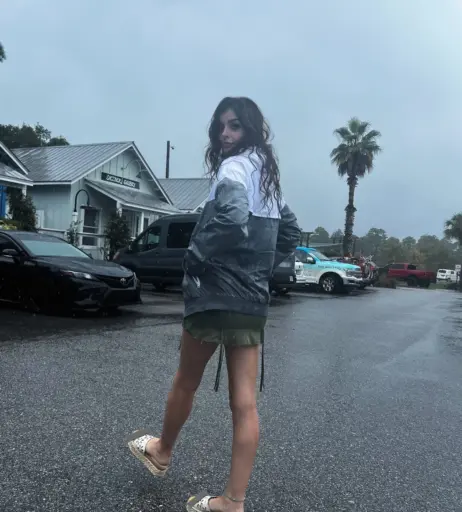 Image 4341973 from ARUUU