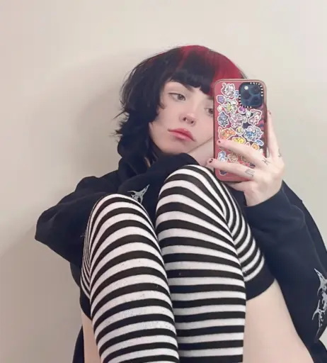 Image 4343295 from Emma Langevin