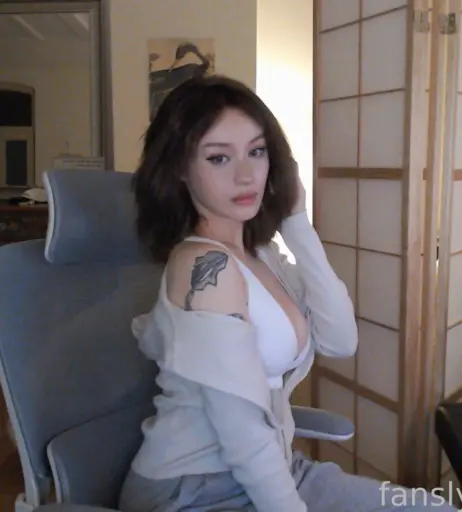 Image 4348416 from JadeyAnh | vylerria