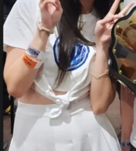 Image 4332241 from Fuslie (Leslie)